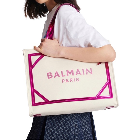 💎👜 BALMAIN NWT DUSTER
B-Army 42 Tote Bag In Canvas And Mirror-Effect Leather - Picture 2 of 9